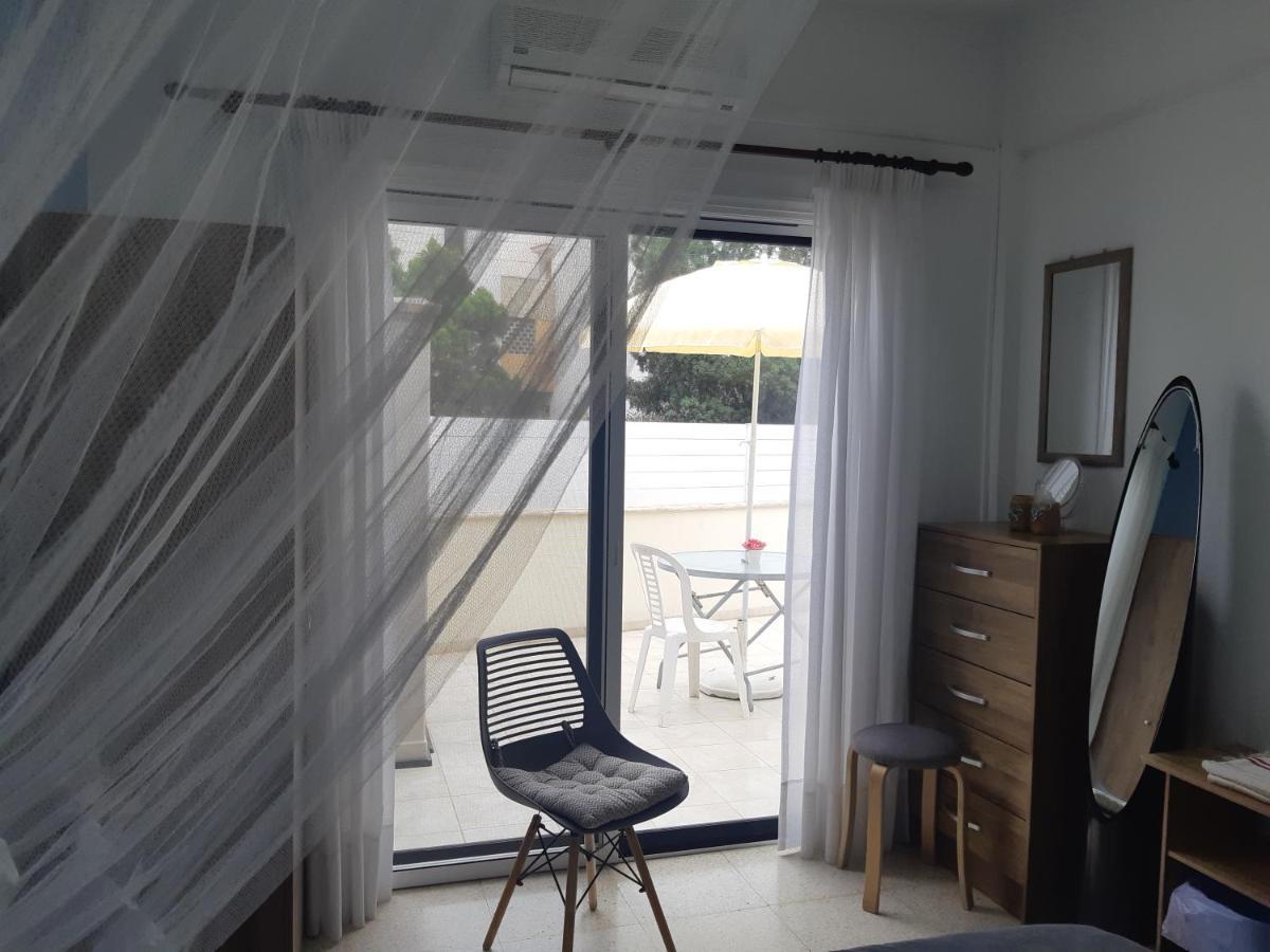 House Near The Beach Perivolia Exterior foto